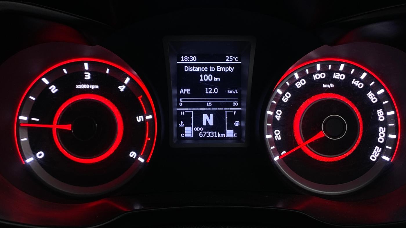 2022 Mahindra XUV300 W6 1.5 DIESEL AMT, Diesel, Automatic, 67,327 km, Odometer Image