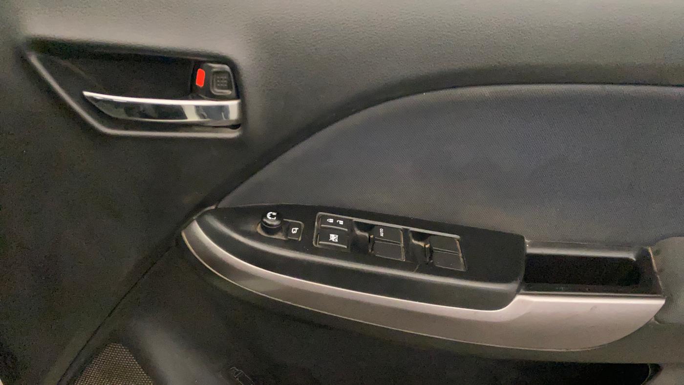 2021 Maruti Baleno DELTA PETROL 1.2, Petrol, Manual, 54,067 km, Driver Side Door Panels Control