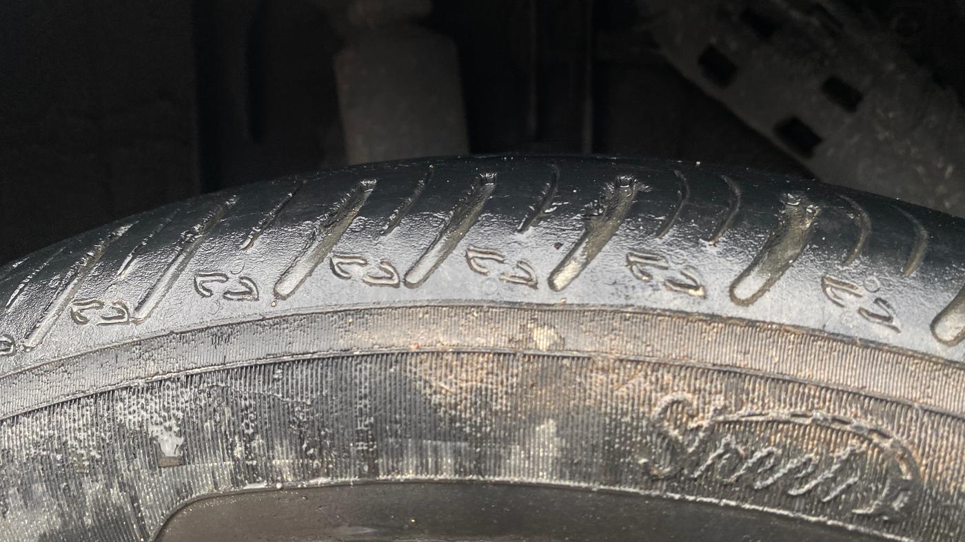 2021 Nissan MAGNITE XV MT, Petrol, Manual, 33,769 km, Right Rear Tyre Tread