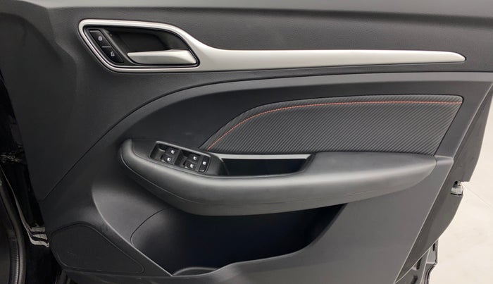 2023 MG ASTOR  SMART BLACK STORM EDITION , Petrol, Manual, 5,000 km, Driver Side Door Panels Control