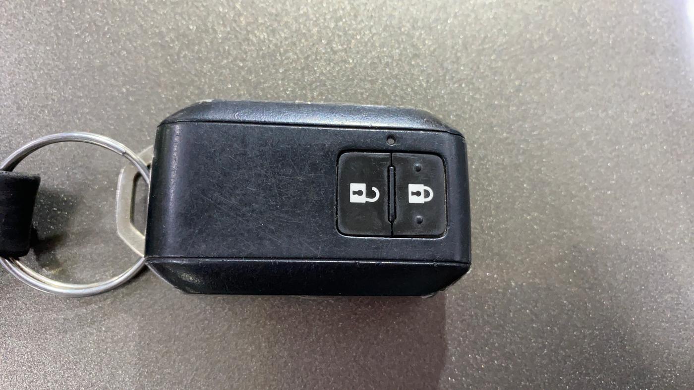 2024 Maruti Swift ZXI PLUS, Petrol, Manual, 30,125 km, Key Close Up
