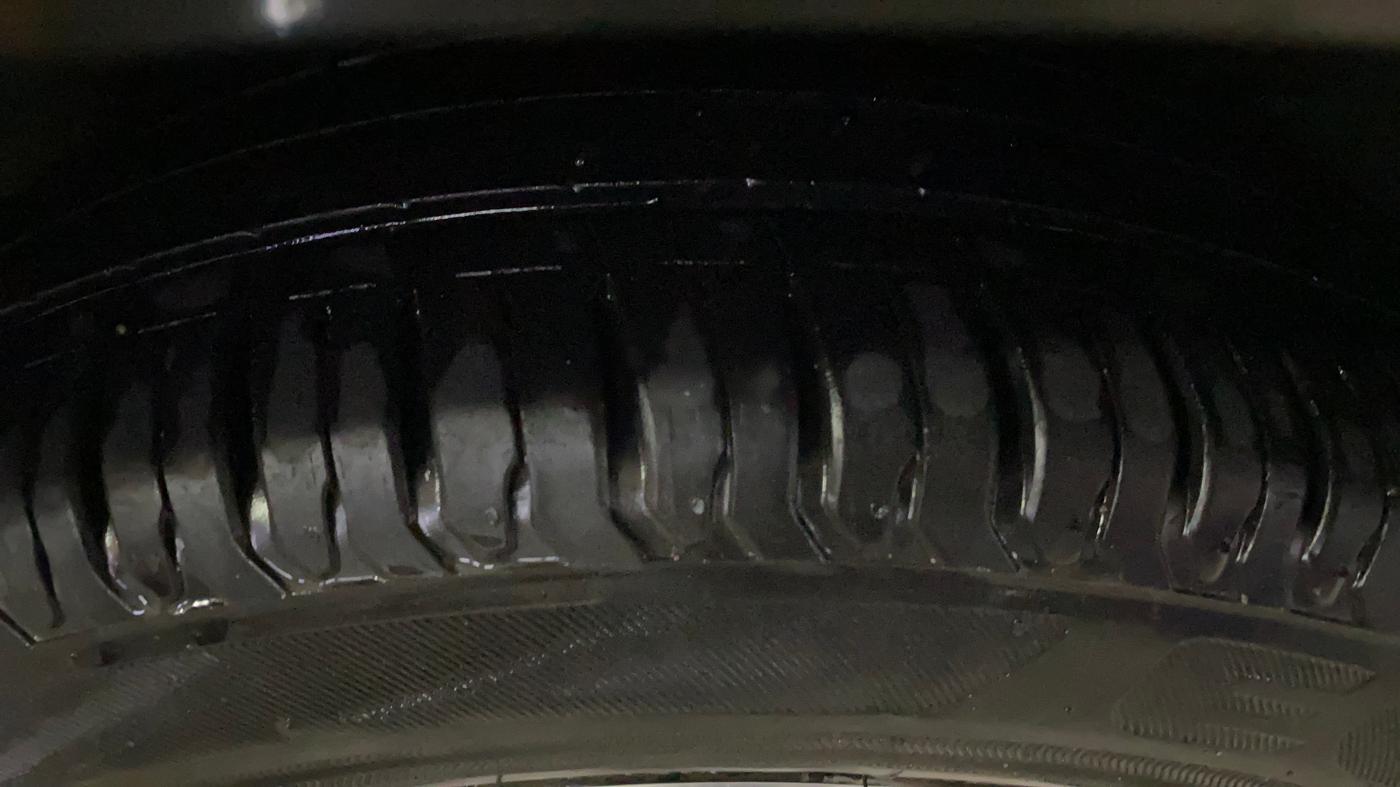 2024 Maruti Swift ZXI PLUS, Petrol, Manual, 30,125 km, Left Rear Tyre Tread