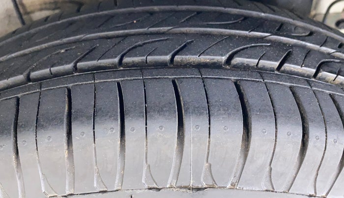 2016 Hyundai Elite i20 SPORTZ 1.2, Petrol, Manual, 59,397 km, Left Rear Tyre Tread