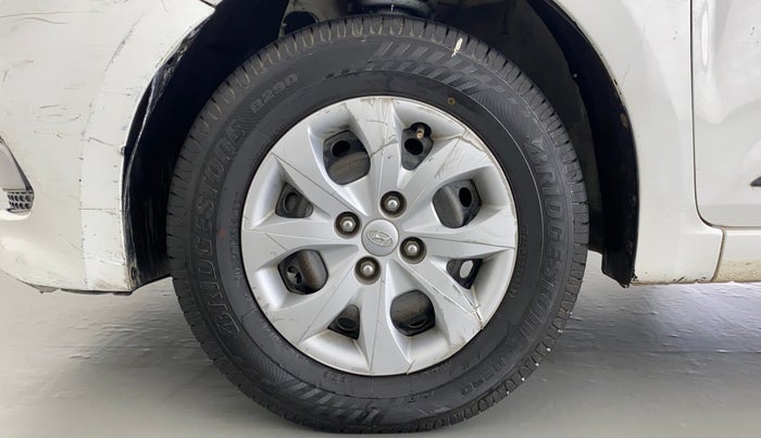 2016 Hyundai Elite i20 SPORTZ 1.2, Petrol, Manual, 59,397 km, Left Front Wheel