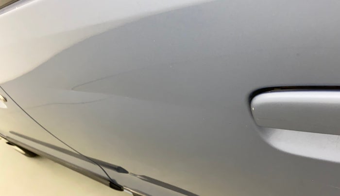 2010 Maruti Wagon R 1.0 VXI, Petrol, Manual, 69,158 km, Rear left door - Slightly dented