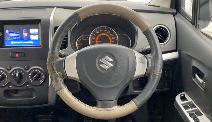 2010 Maruti Wagon R 1.0 VXI, Petrol, Manual, 69,158 km, Steering Wheel Close Up