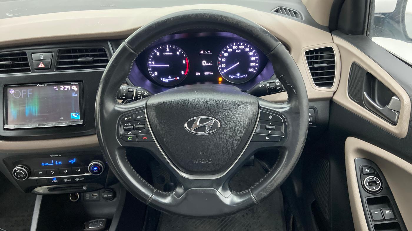 2014 Hyundai Elite i20 ASTA 1.4 CRDI, Diesel, Manual, 85,231 km, Steering Wheel Close Up