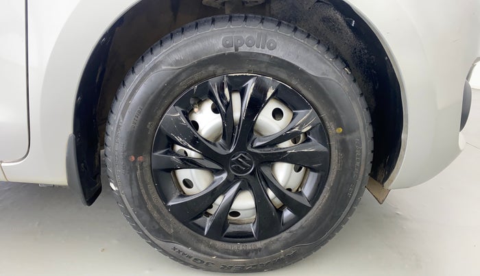 2018 Maruti Swift LXI D, Petrol, Manual, 32,633 km, Right Front Wheel