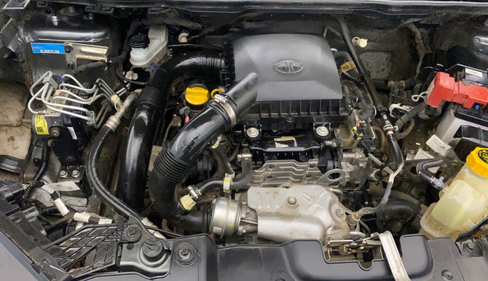 2023 Tata NEXON FEARLESS 1.2 REVOTRON 6 MT DT, Petrol, Manual, 25,308 km, Engine View - Right