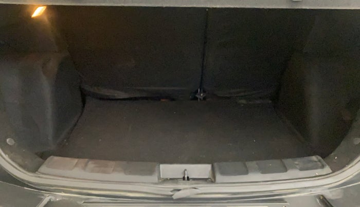 2023 Tata NEXON FEARLESS 1.2 REVOTRON 6 MT DT, Petrol, Manual, 25,308 km, Boot Inside