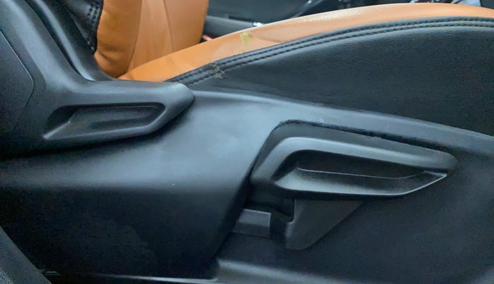 2023 Tata NEXON FEARLESS 1.2 REVOTRON 6 MT DT, Petrol, Manual, 25,308 km, Driver Side Adjustment Panel