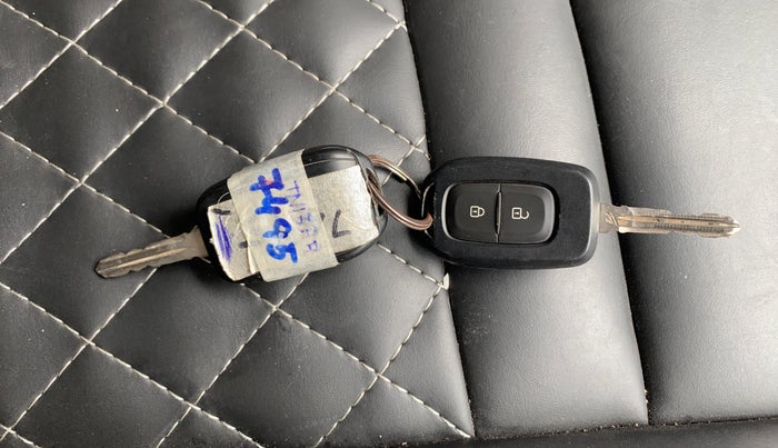 2023 Nissan MAGNITE XL, Petrol, Manual, 26,062 km, Key Close Up