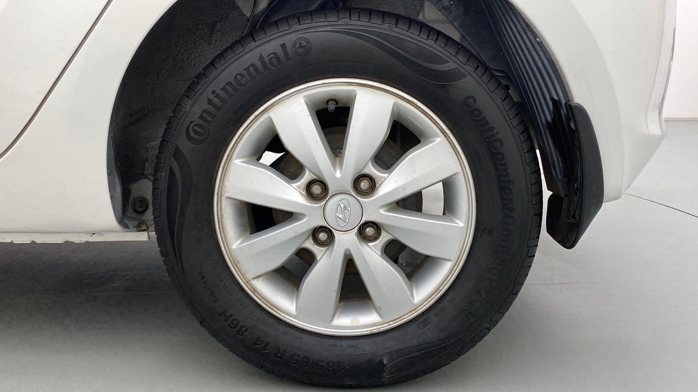 2014 Hyundai i20 SPORTZ 1.2 VTVT, Petrol, Manual, 58,298 km, Left Rear Wheel