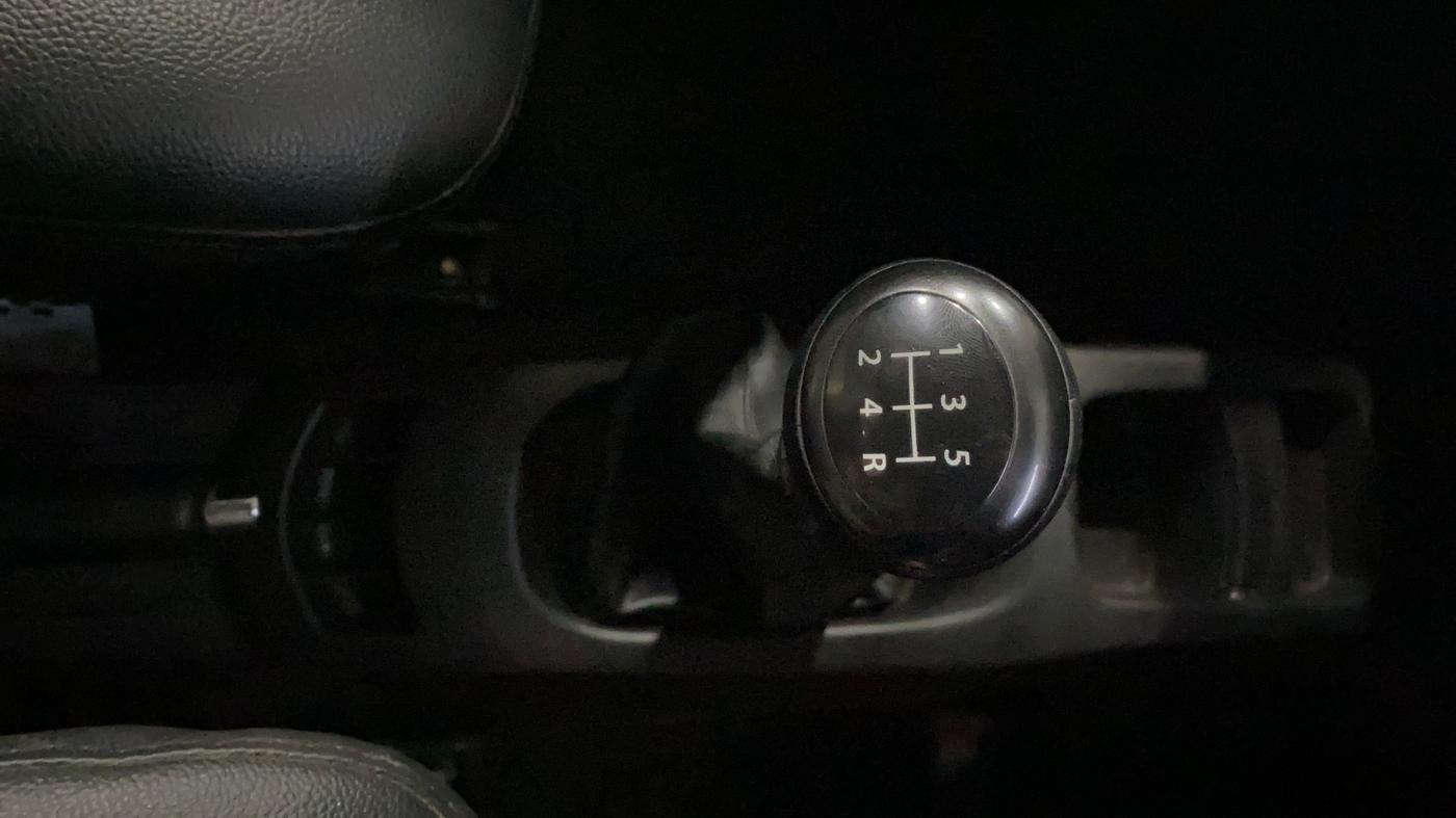 2013 Maruti Wagon R 1.0 VXI, Petrol, Manual, 67,680 km, Gear Lever