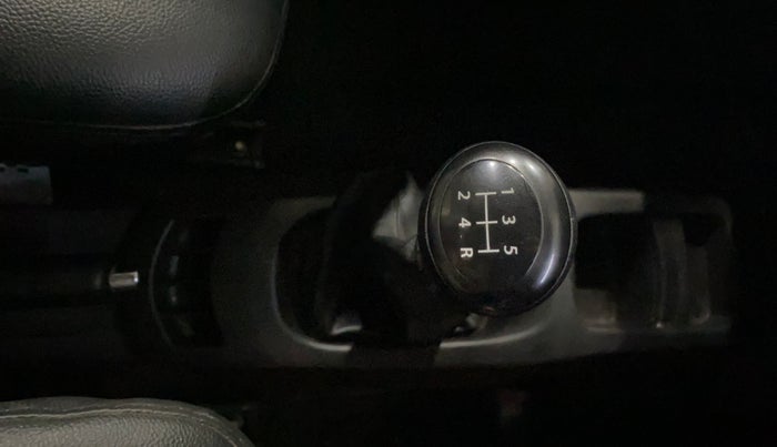 2013 Maruti Wagon R 1.0 VXI, Petrol, Manual, 67,680 km, Gear Lever