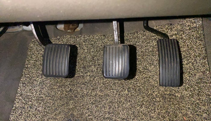 2016 Hyundai i10 SPORTZ 1.1, Petrol, Manual, 63,077 km, Pedals