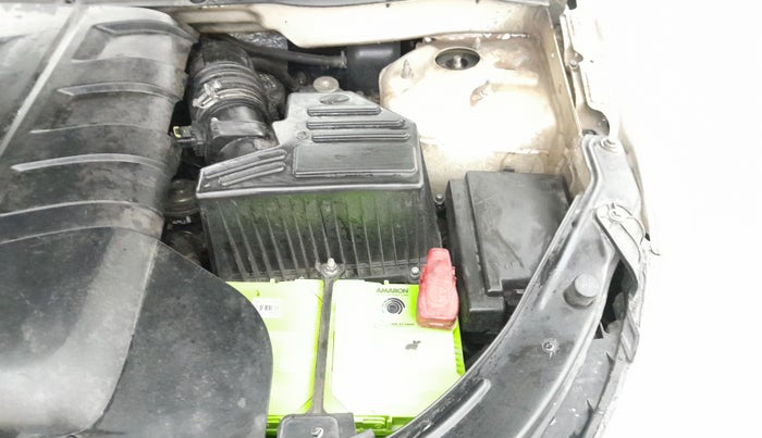 2013 Mahindra XUV500 W8, Diesel, Manual, 96,731 km, Engine View - Left