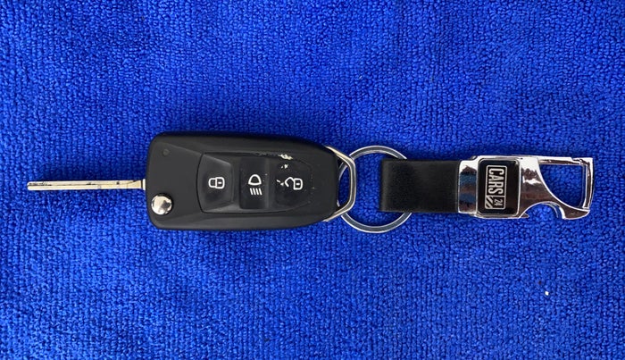 2021 Tata Tiago XT (O) PETROL, Petrol, Manual, 15,838 km, Key Close Up