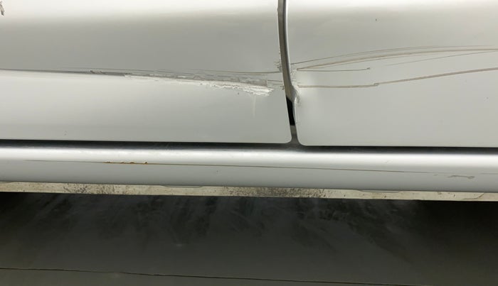 2011 Toyota Etios Liva G, Petrol, Manual, 12,046 km, Left running board - Minor scratches