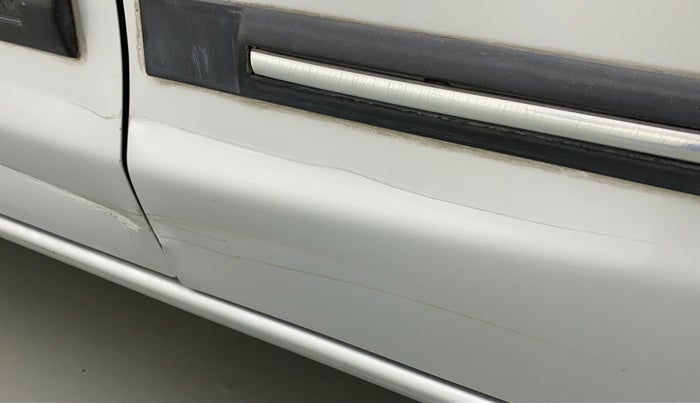 2011 Toyota Etios Liva G, Petrol, Manual, 12,046 km, Rear left door - Slightly dented