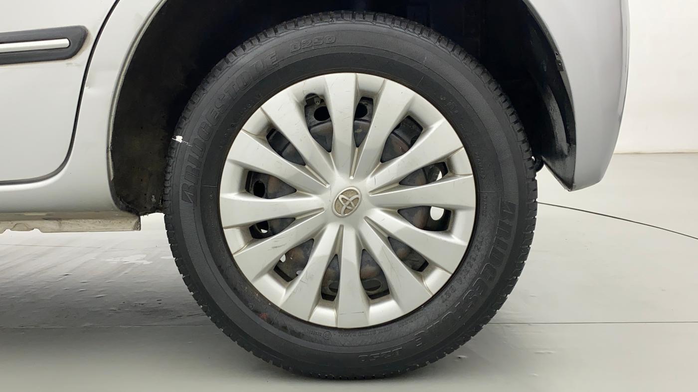2011 Toyota Etios Liva G, Petrol, Manual, 12,046 km, Left Rear Wheel