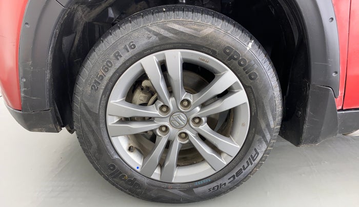 2018 Maruti Vitara Brezza ZDI, Diesel, Manual, 40,605 km, Left Front Wheel