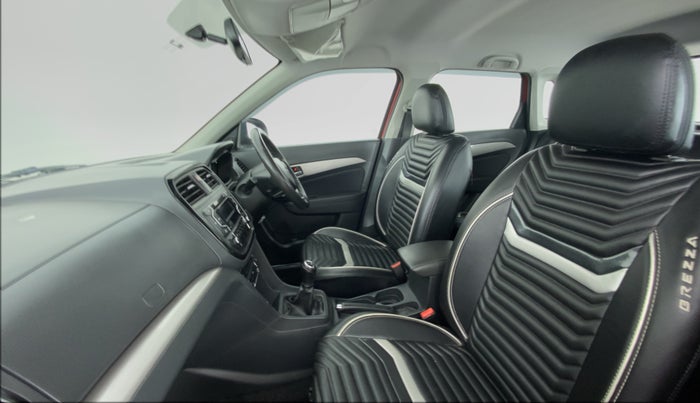 2018 Maruti Vitara Brezza ZDI, Diesel, Manual, 40,605 km, Right Side Front Door Cabin