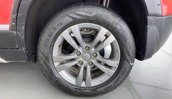 2018 Maruti Vitara Brezza ZDI, Diesel, Manual, 40,605 km, Left Rear Wheel