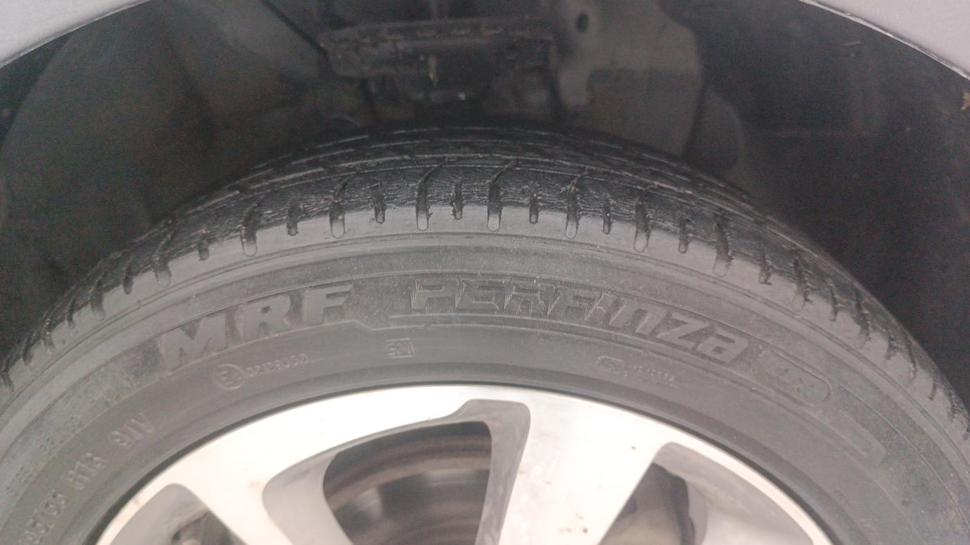 2017 Hyundai Elite i20 ASTA 1.2, Petrol, Manual, 81,563 km, Right Front Tyre Tread