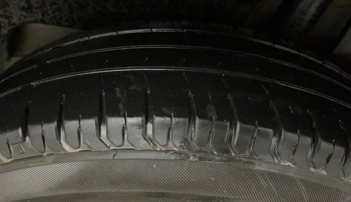 2019 Maruti Dzire VXI, Petrol, Manual, 46,975 km, Left Rear Tyre Tread