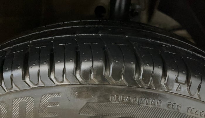 2019 Maruti Dzire VXI, Petrol, Manual, 46,975 km, Right Front Tyre Tread