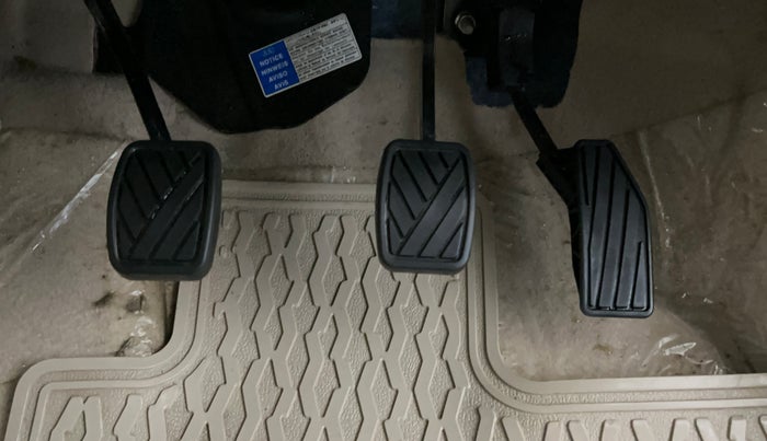 2019 Maruti Dzire VXI, Petrol, Manual, 46,975 km, Pedals