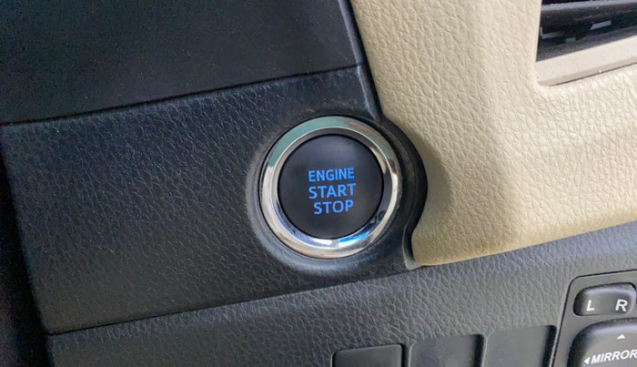 2016 Toyota Corolla Altis VL CVT PETROL, Petrol, Automatic, 27,665 km, Keyless Start/ Stop Button