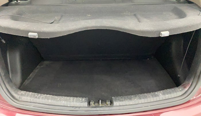 2015 Hyundai Grand i10 SPORTZ 1.2 KAPPA VTVT, Petrol, Manual, 52,995 km, Boot Inside