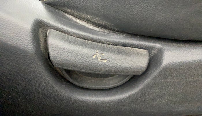 2015 Hyundai Grand i10 SPORTZ 1.2 KAPPA VTVT, Petrol, Manual, 52,995 km, Driver Side Adjustment Panel