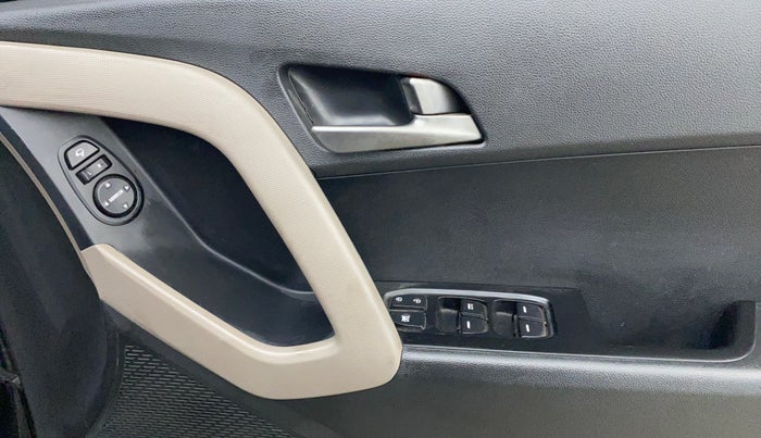 2016 Hyundai Creta SX PLUS 1.6 PETROL, Petrol, Manual, 35,310 km, Driver Side Door Panels Control
