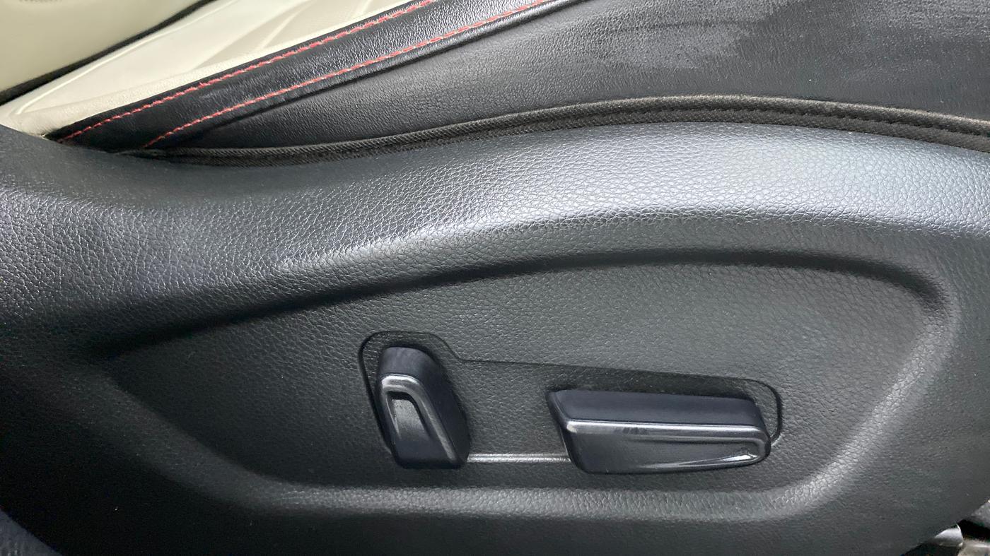 2020 KIA SELTOS 1.4 GTX+ TURBO GDI PETROL AT, Petrol, Automatic, 29,047 km, Driver Side Adjustment Panel