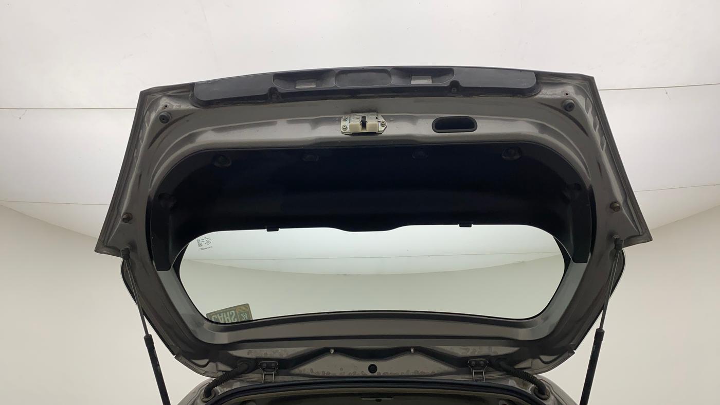 2017 Maruti Swift LXI (O), Petrol, Manual, 45,568 km, Boot Door Open
