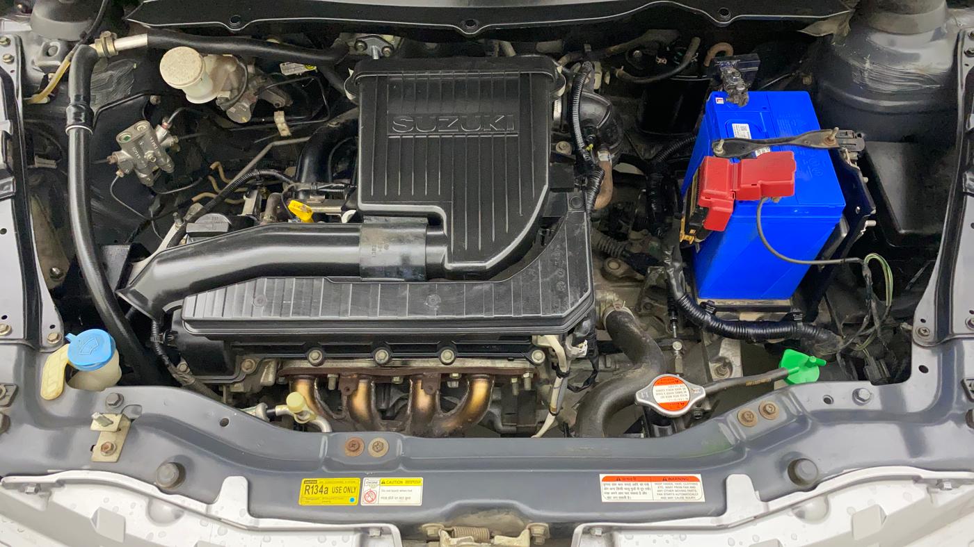 2017 Maruti Swift LXI (O), Petrol, Manual, 45,568 km, Open Bonet