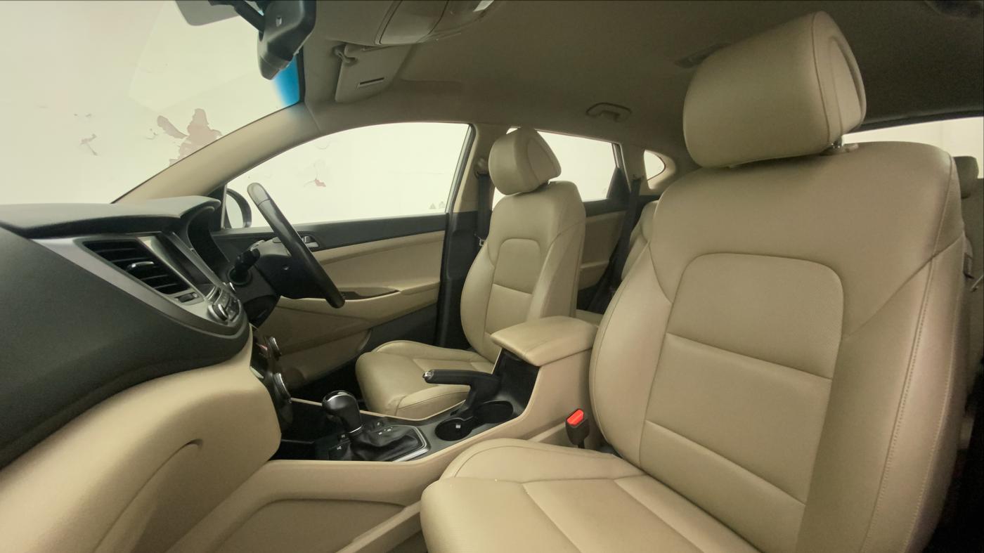 2017 Hyundai Tucson 2WD AT GL PETROL , Petrol, Automatic, 64,279 km, Right Side Front Door Cabin