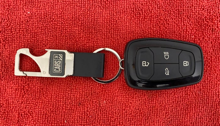 2020 Tata ALTROZ XZ 1.2, Petrol, Manual, 17,807 km, Key Close Up