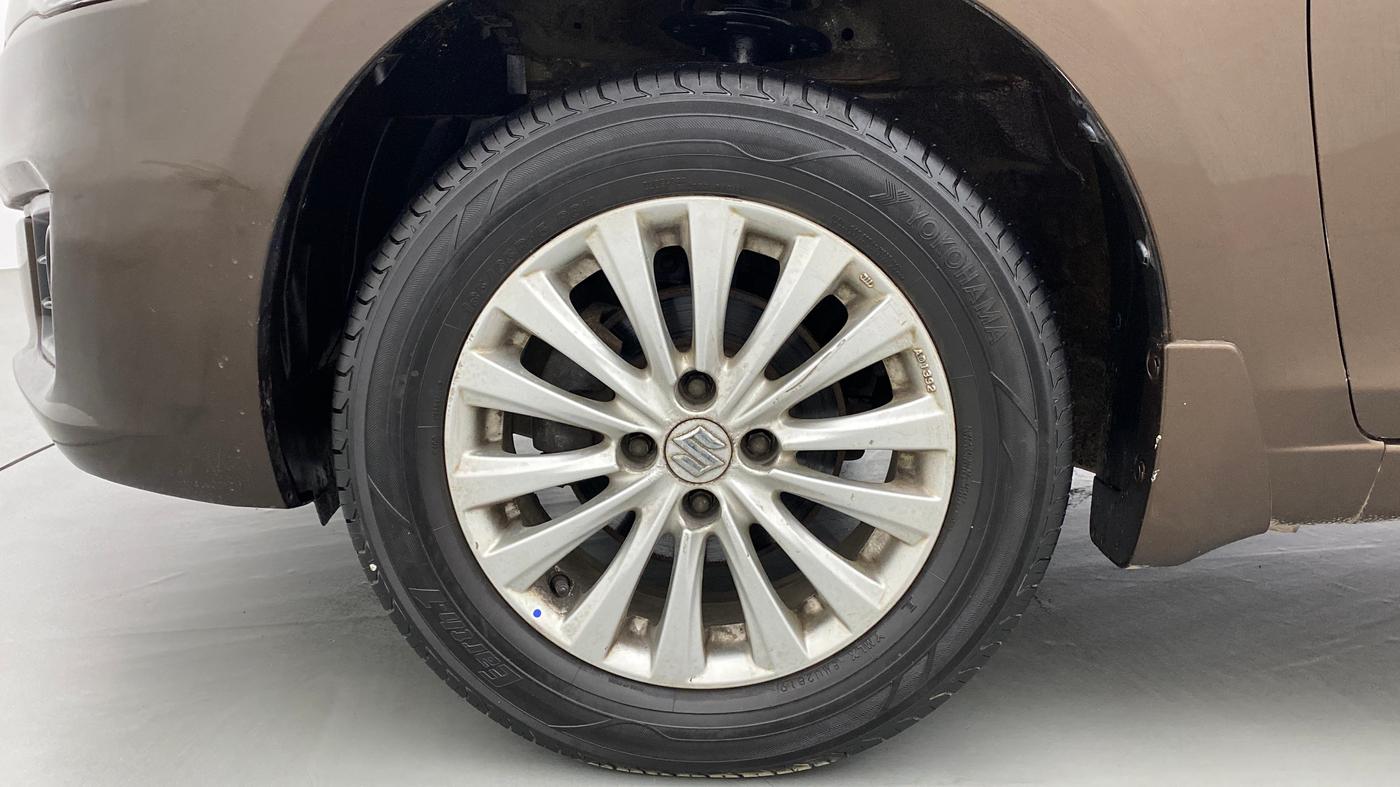 2015 Maruti Ciaz ZXI, Petrol, Manual, 73,980 km, Left Front Wheel