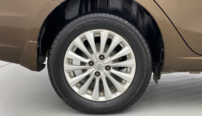 2015 Maruti Ciaz ZXI, Petrol, Manual, 73,980 km, Right Rear Wheel