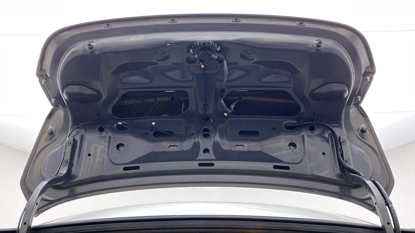 2015 Maruti Ciaz ZXI, Petrol, Manual, 73,980 km, Boot Door Open