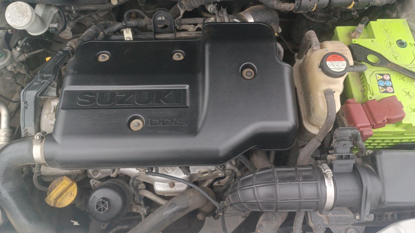 2013 Maruti Swift VDI, Diesel, Manual, 91,478 km, Engine View