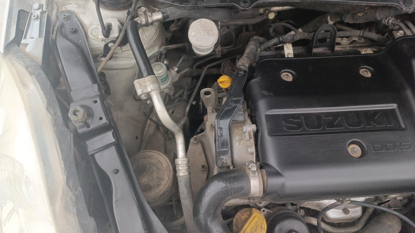 2013 Maruti Swift VDI, Diesel, Manual, 91,478 km, Engine View - Right