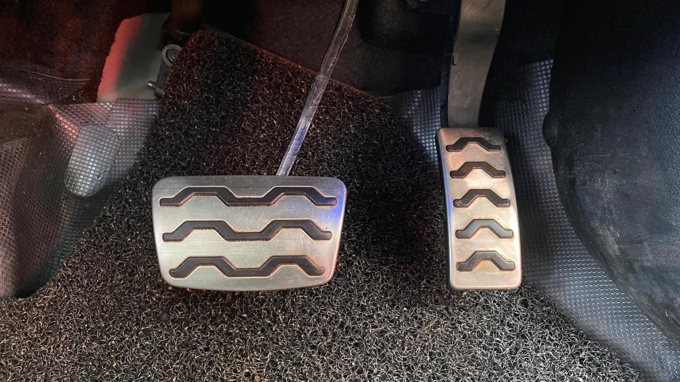 2021 Hyundai NEW I20 Asta (O) 1.0 Turbo DCT Dual Tone, Petrol, Automatic, 58,948 km, Pedals