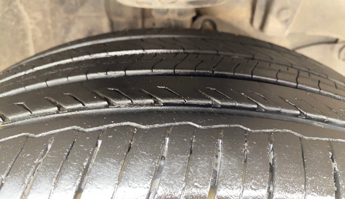 2016 Honda BR-V 1.5L I-VTEC V CVT, Petrol, Automatic, 1,04,407 km, Right Front Tyre Tread