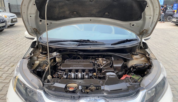 2016 Honda BR-V 1.5L I-VTEC V CVT, Petrol, Automatic, 1,04,407 km, Engine View