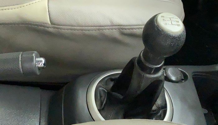 2011 Maruti Swift VXI, Petrol, Manual, 46,838 km, Gear Lever
